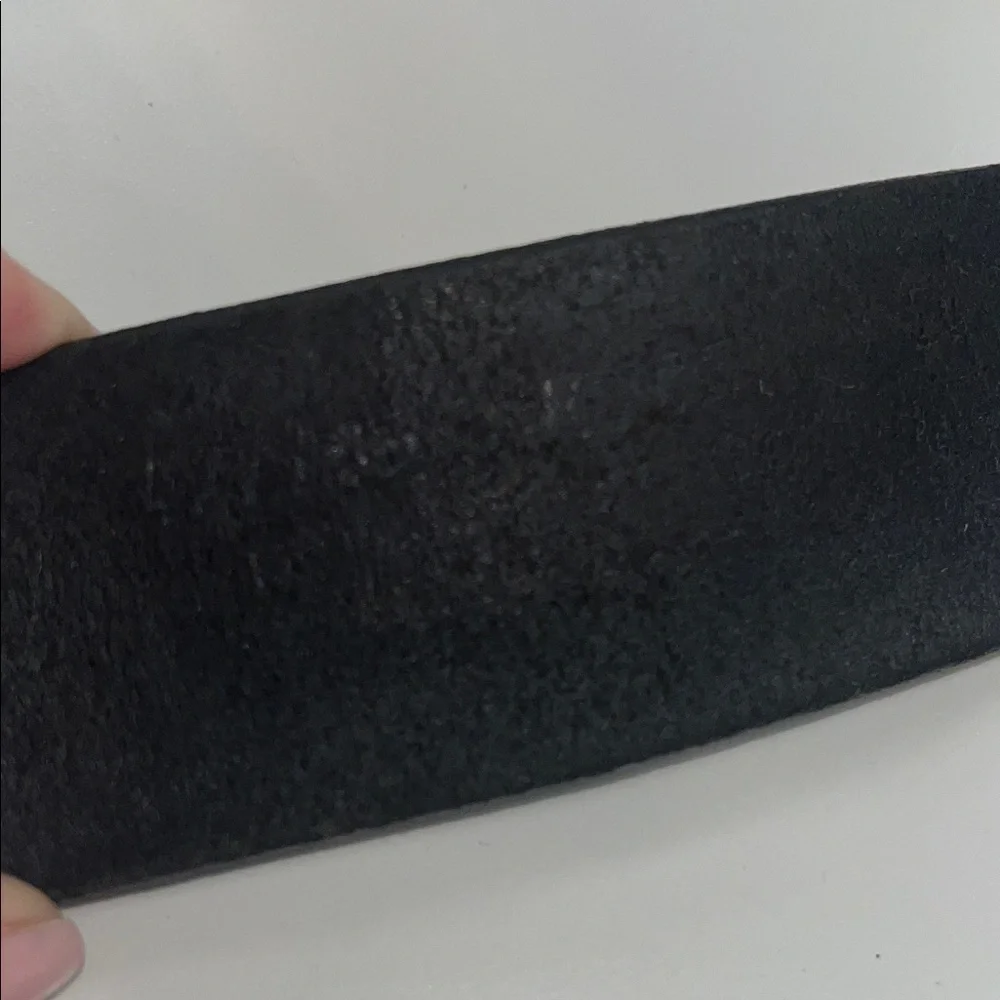 Source Unknown Black Textured Belt w/ brass Buckle